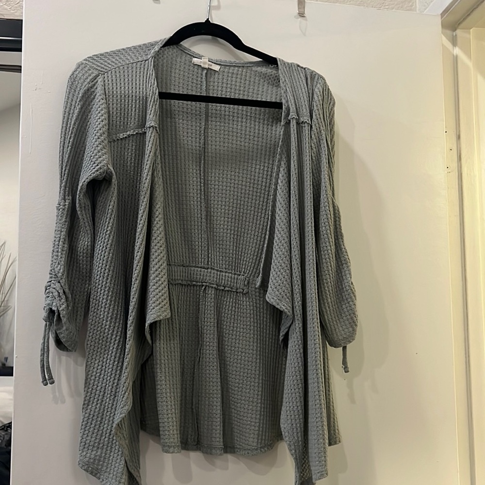 Maurice’s waffle sweater size Small